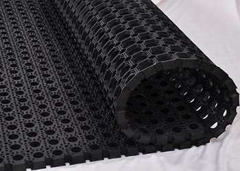 Hollow Mats